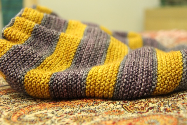 At this gauge, the garter stitch is so wonderfully plump.