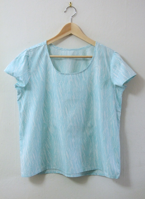 I sewed this Scout Woven Tee a few weeks ago. It's basically just a wearable muslin, but it's so much better than the actual muslin I made that it feels like excellent progress. I've even worn it out!